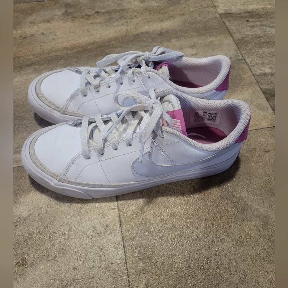Girls Nike Court Legacy 4y pink & white